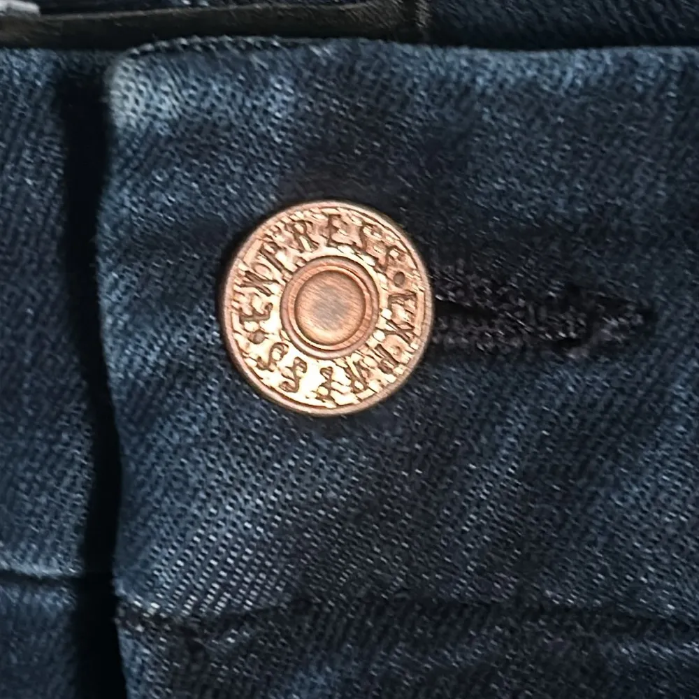 Express Ultra Hyper Stretch Dark Wash Cropped Ankle Skinny Denim Jeans - Image 3