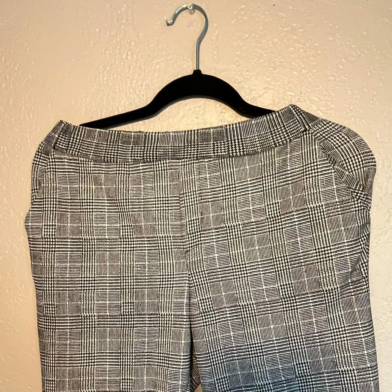 Women's Grey and Black Trousers Medium Wearever Casual Loose Fit Capris - Image 3