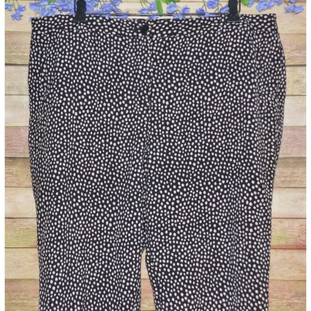 Talbots Hampshire Ladies Black & Pink Spotted Tapered Leg Pants Size 16 Career - Image 2