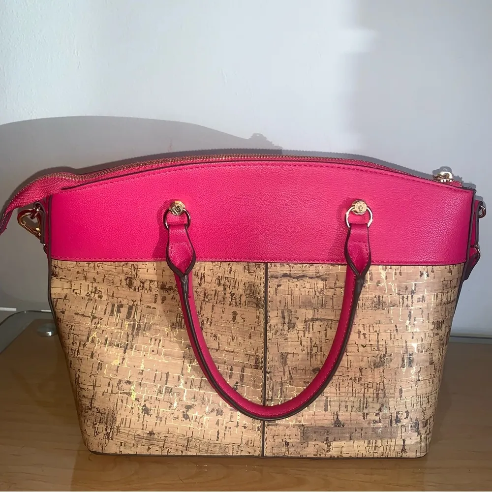 Anne Klein  Pink with Corkscrew Purse with straps - Image 11