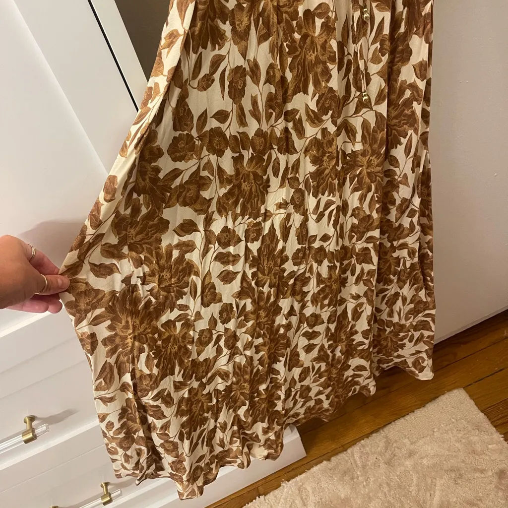 Kivari Brown and Cream Floral Long Sleeve Maxi Dress - Image 7