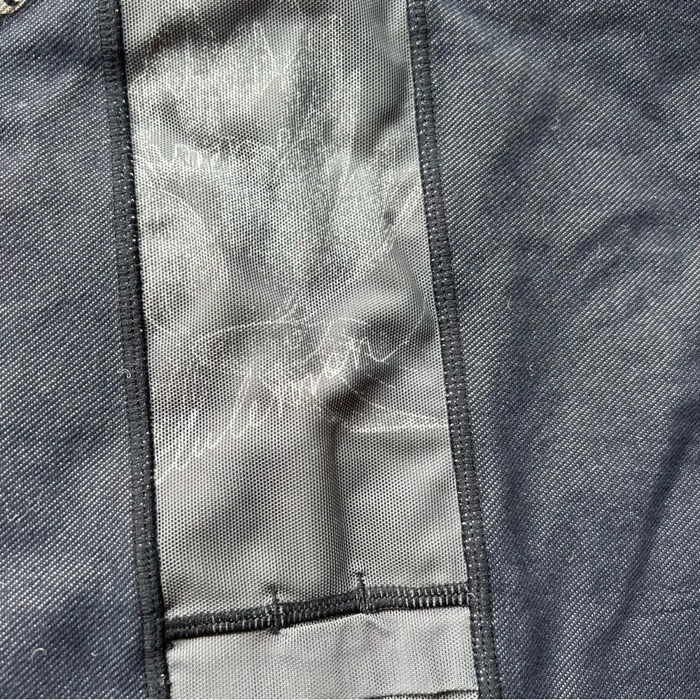 LuluLemon Tank Top Denim Look with White Trim Size 4 Racerback Built In … - Image 2