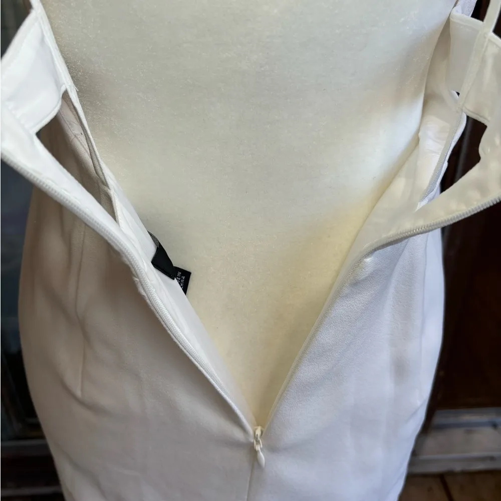 Aidan Mattox Size 2‎ Women's White V - Image 9