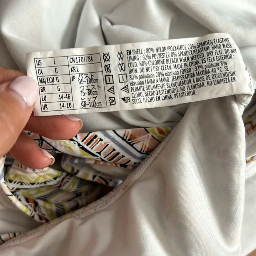 Forever 21 high leg printed one piece swimsuit - Image 7