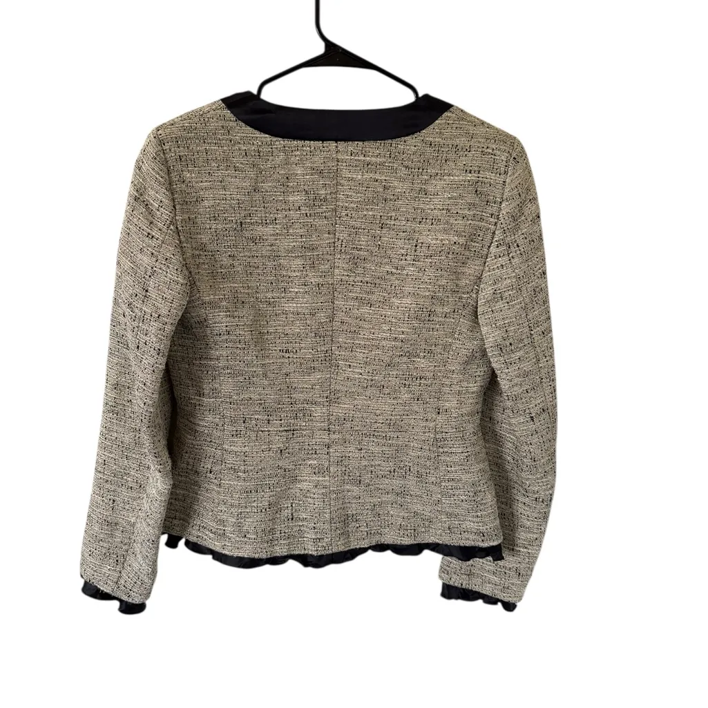 Max Mara Tweed Cropped Beige and Black Jacket - Image 6