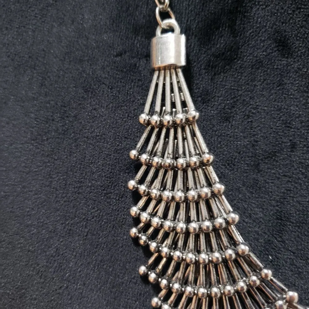 Unique Articulated Peacock Wings Silvertone Fanned out Collar Fashion Necklace Silver - Image 5