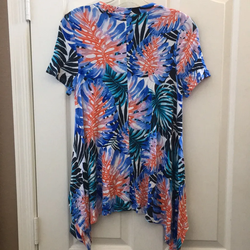 FINAL MARKDOWN Ladies Jennifer Lopez top medium - Image 10