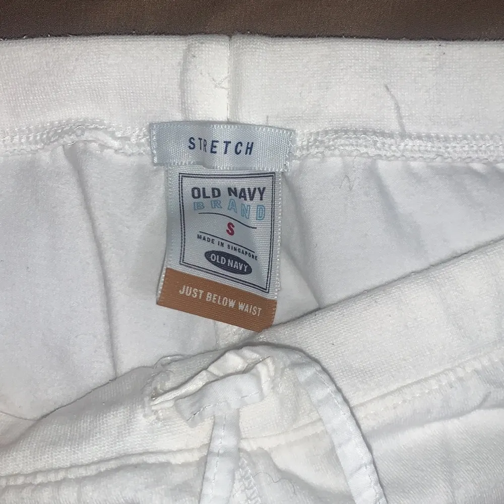 Old Navy white pants - Image 5