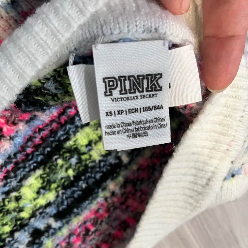 Victoria's Secret V-Neck Sweater White Black‎ Nordic Style - Image 3