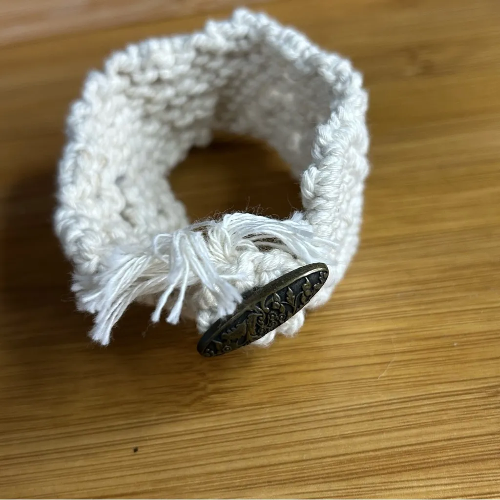 Elegant Cream Braided Bracelet White - Image 6