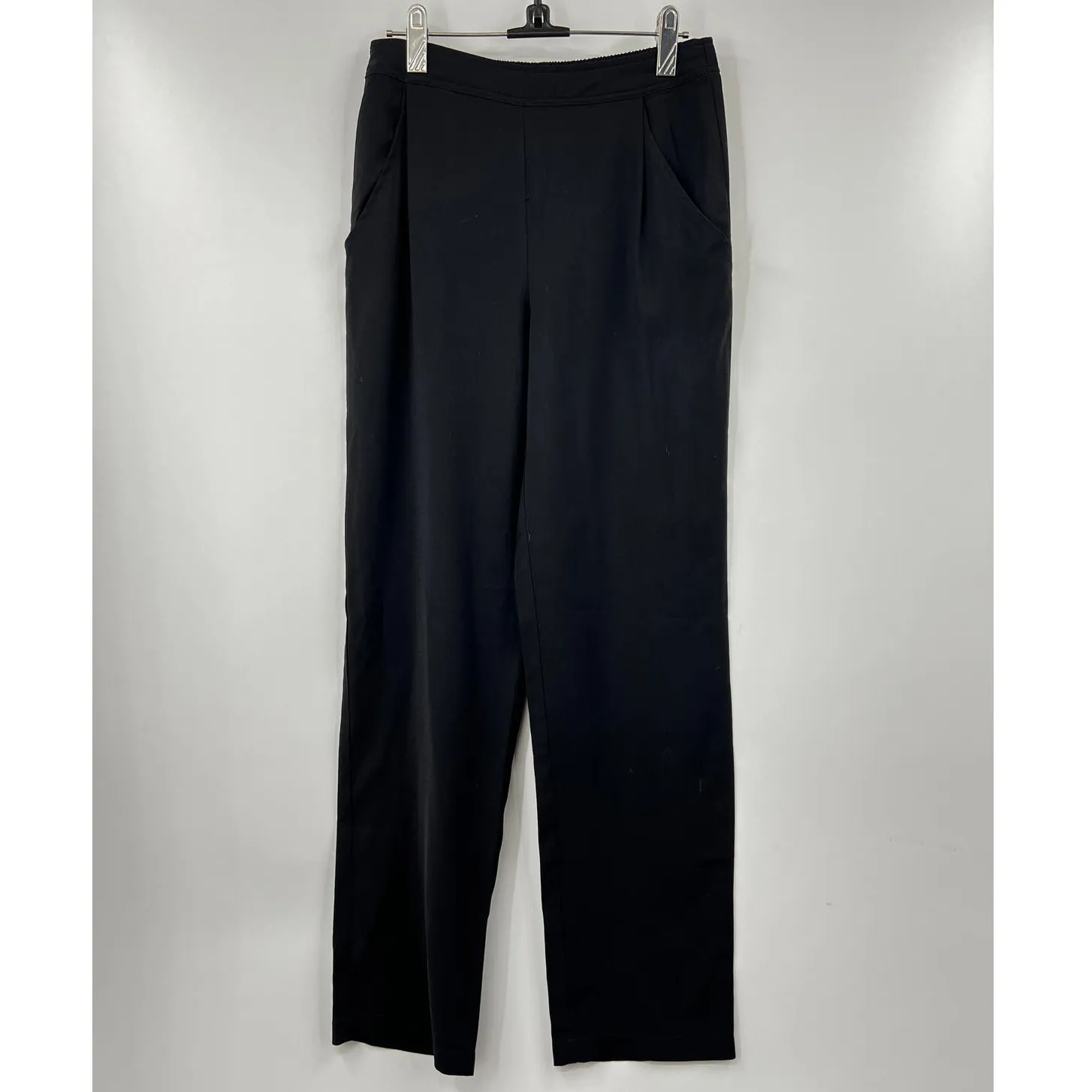 Modern Citizen Finley Pull On Pleated‎ Cropped Trousers in Black Size Small - Image 2