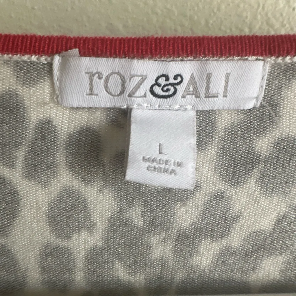 ROZ & ALI Black and white Cardigan with red trim. - Image 3