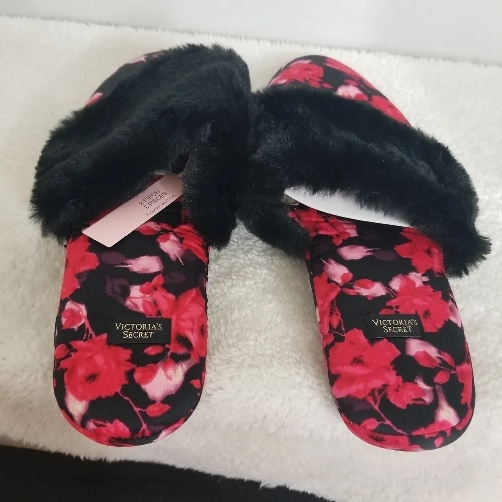 Victoria's Secret Slippers in a bag - Image 4