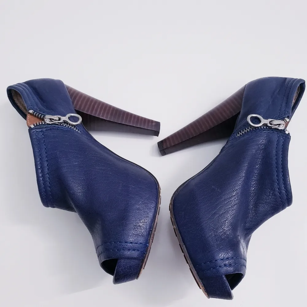 Frye  Edie Ankle Heel Pump Open Toe - Image 2