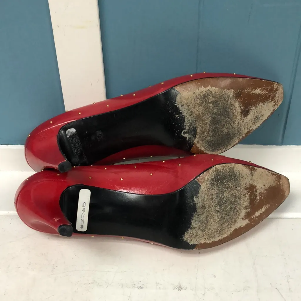 Vtg Stuart‎ Weitzman gold Studded Class red kid leather pumps heels women’s sz 8 - Image 9