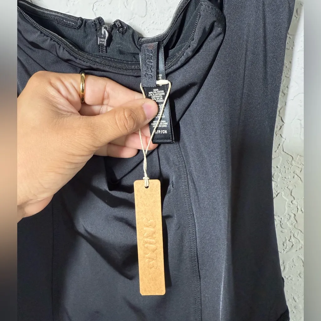 NWT Skims Ultra Fine Lace Strapless Onesie Size Small - Image 8