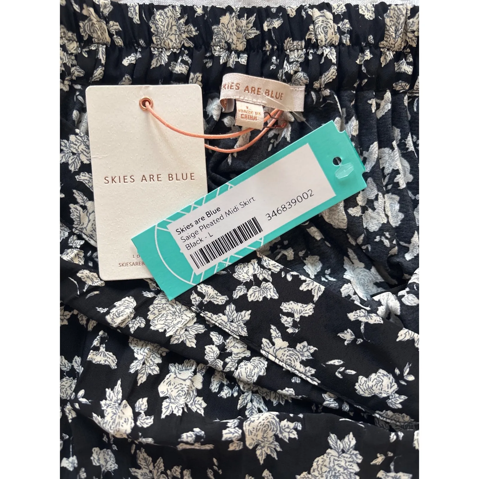 Skies Are Blue Pleated Midi Skirt Black Floral Print Size L - Image 5