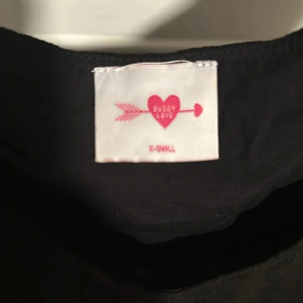 Buddy Love dress with cap sleeves - Image 2