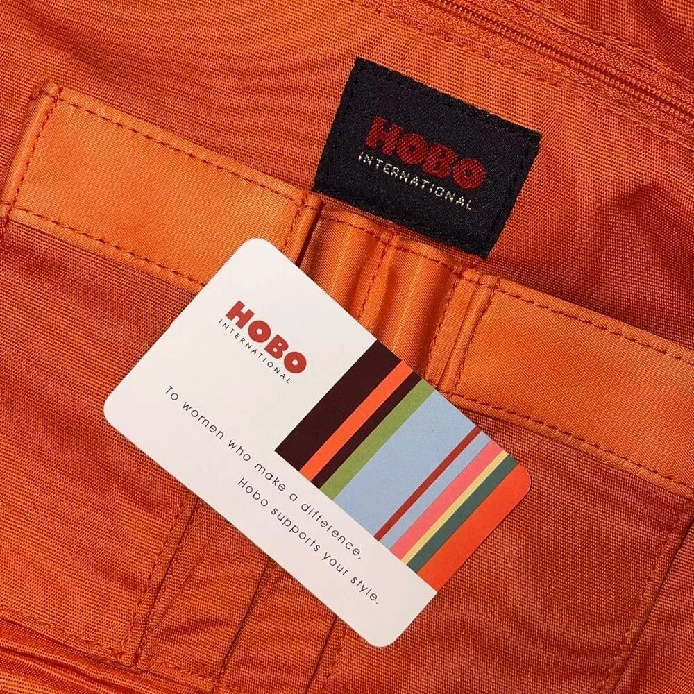 HOBO International Slouch 90s Style Gold Shoulder Bag w/story‎ card Medium - Image 6