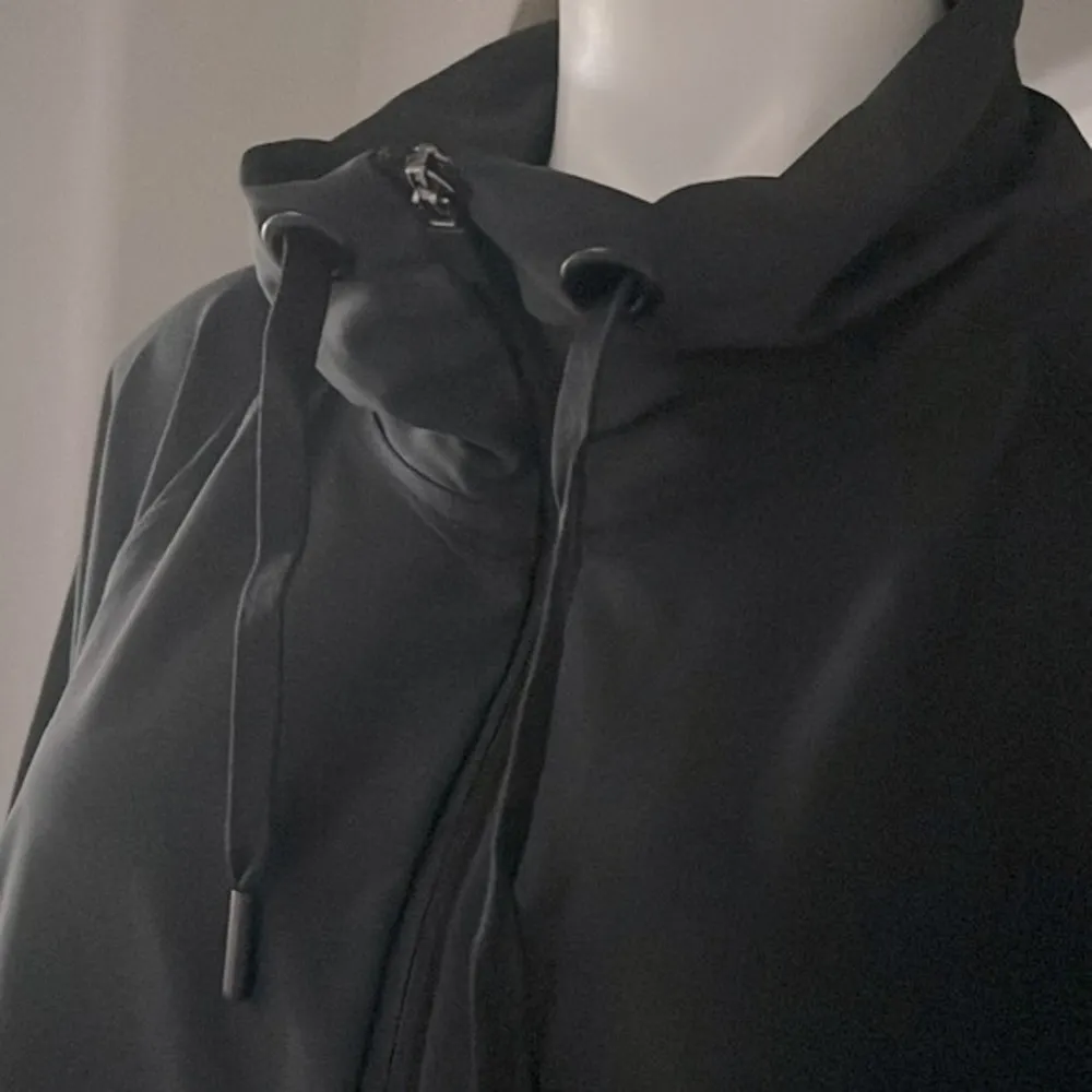 Josie NATORI Solstice Zip PopOver Mock Neck Top, Black Size XL New w/Tag - Image 7