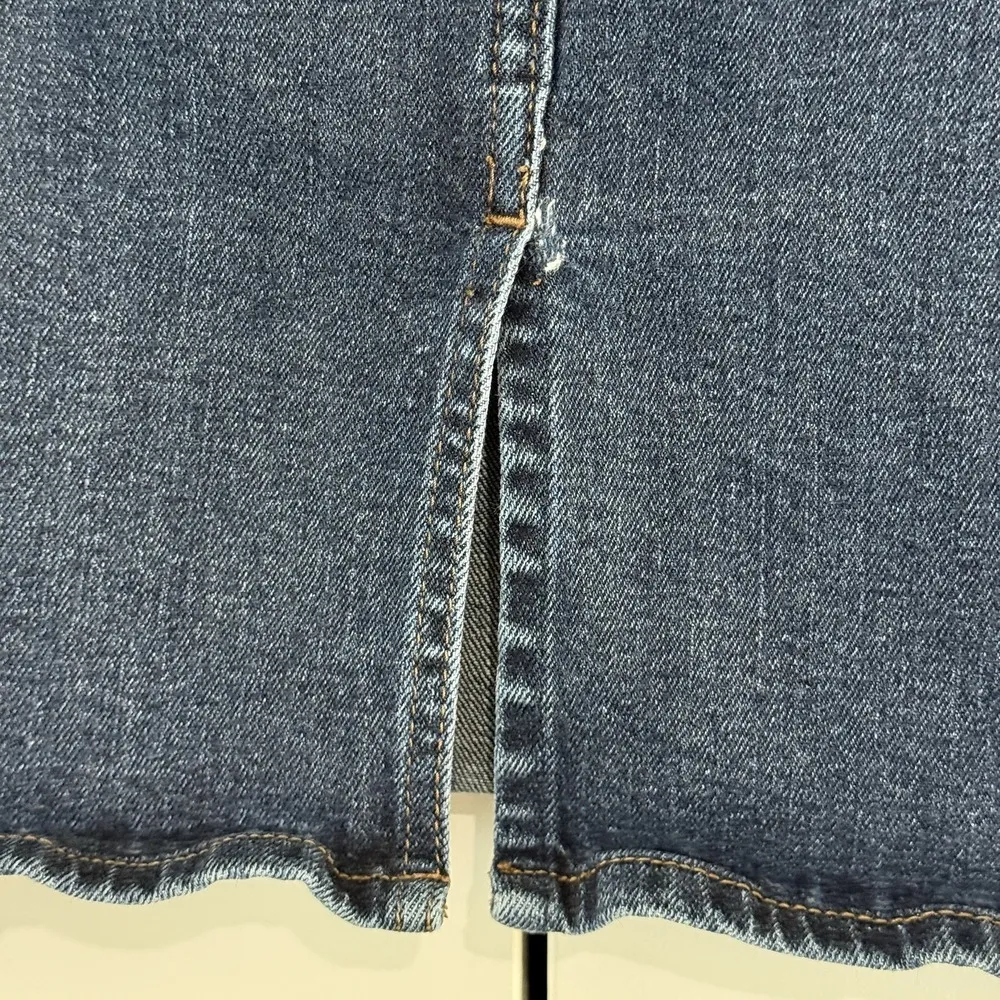 Lauren Ralph Lauren Jean Co Blue Denim Straight Skirt Women's Sz 4 Leather Patch - Image 4