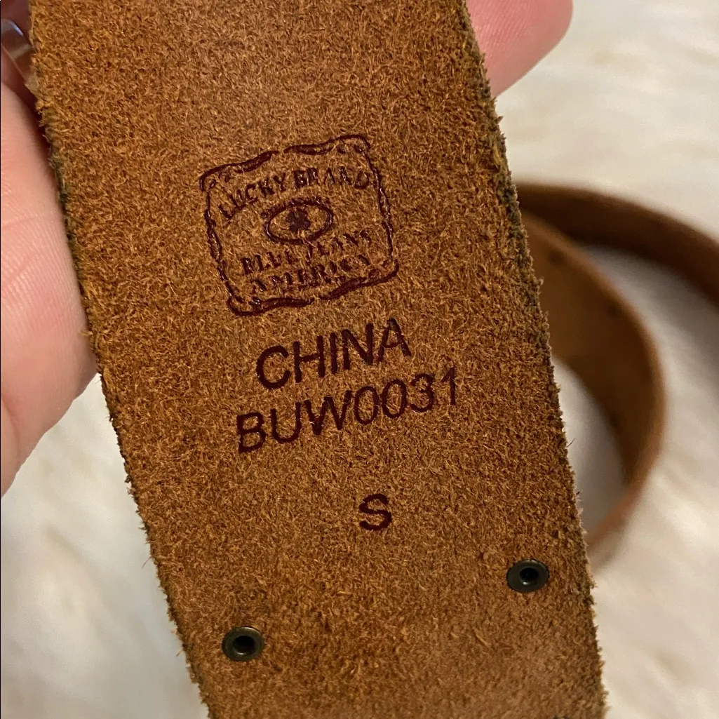 Lucky Brand Gold  Leather Belt size S BNWOT length 40” till first hole is 31” - Image 2