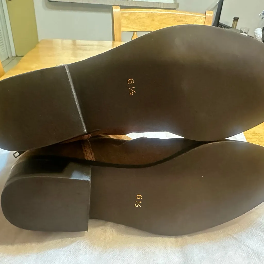 Journee Signature Bree Bootie  (Women's) - Suede Cognac - Sz 6.5 - Image 7