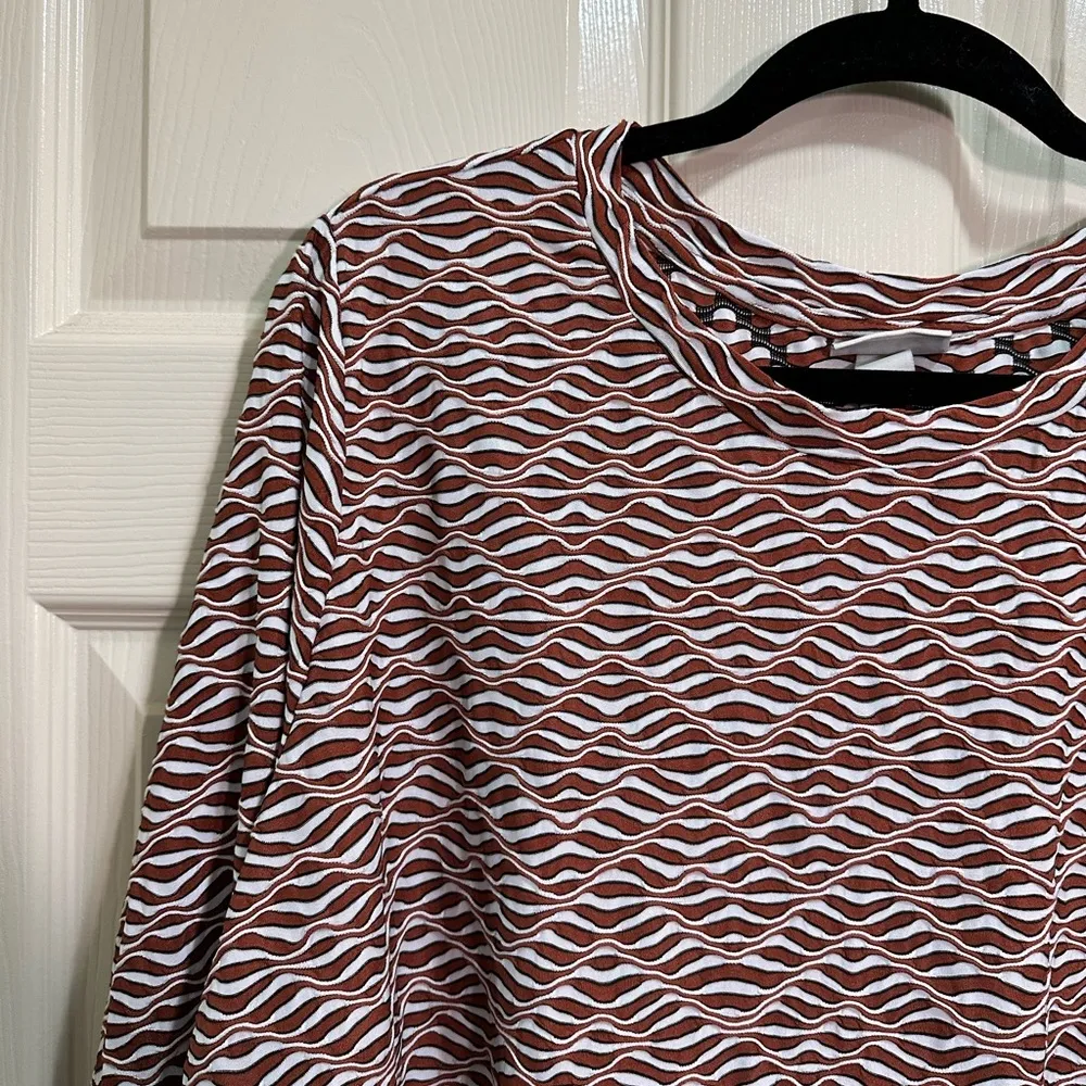 textured long sleeve shirt rusted orange and white wave design size 3X - Image 3
