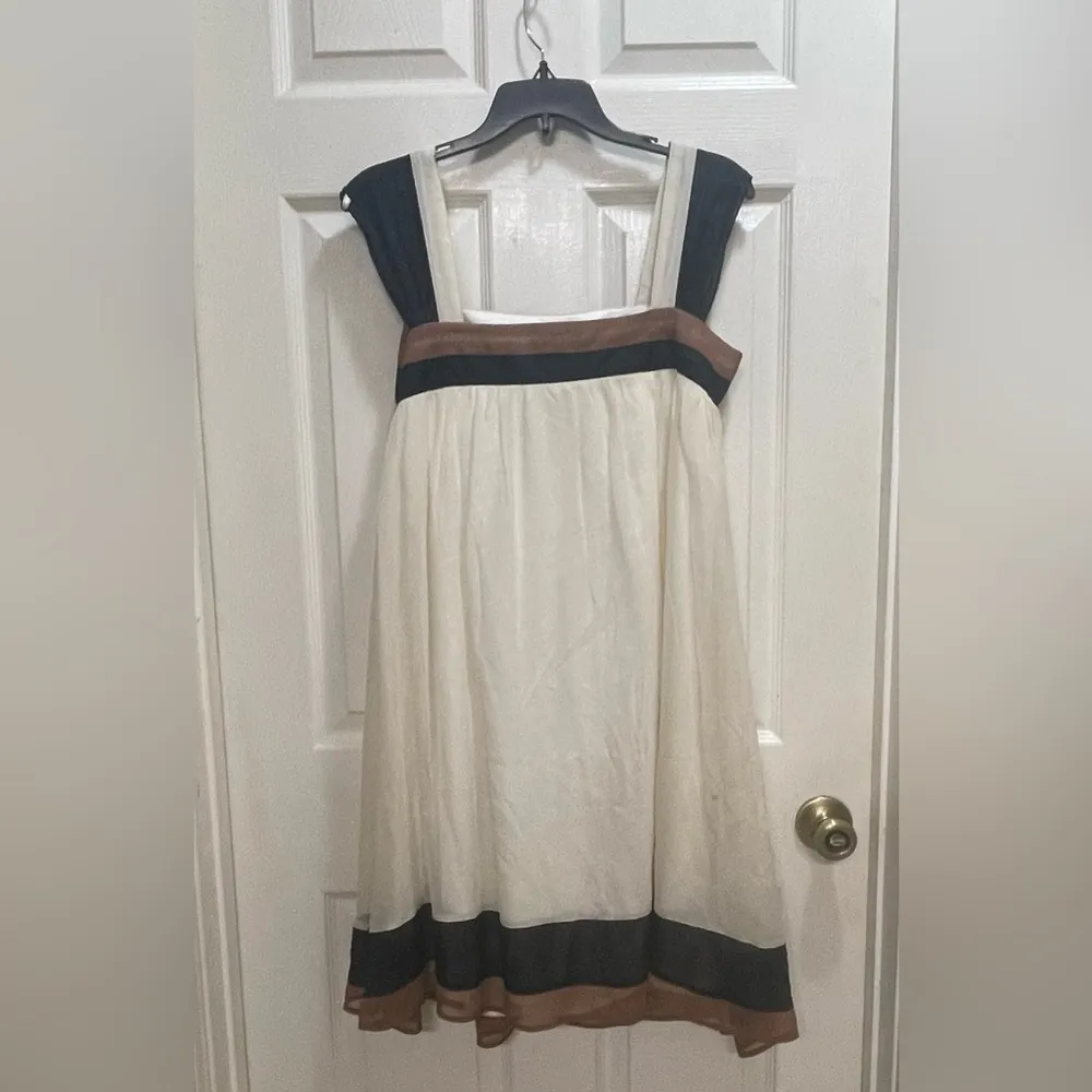 100% Silk Sleeveless Cocktail Dress Embroidery Funky Size Large - Image 3