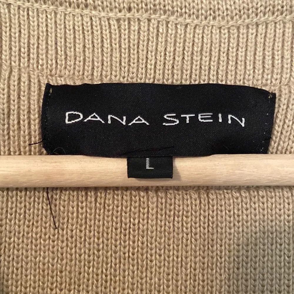 Dana Stein rabbit animal fur vest super soft zip up crochet knit sweater vest Tan Size L - Image 4