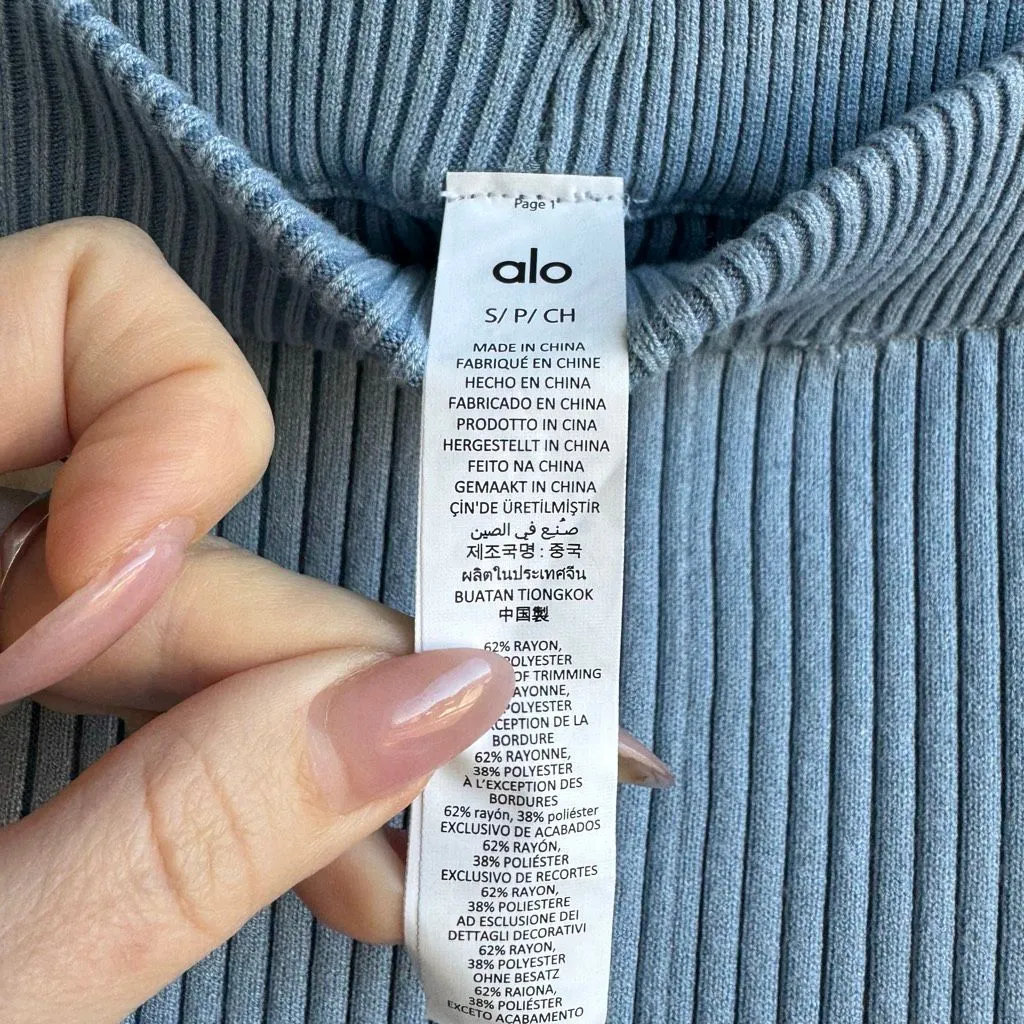 Alo Yoga Denim Knit Ribbed Flare Light Celestial Blue Leggings Pants Size Small - Image 3