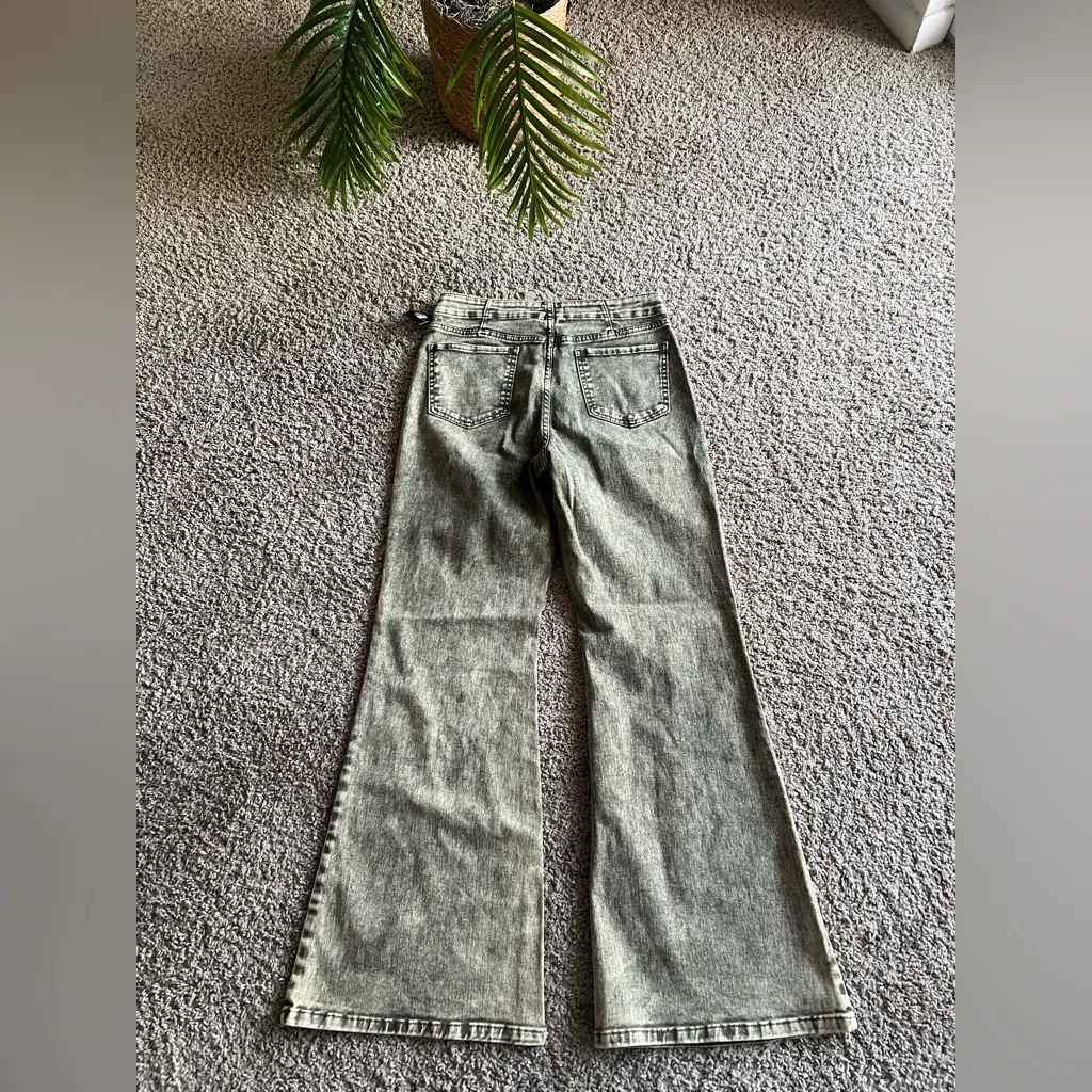 Forever 21  Olive Flare Jeans - Image 3