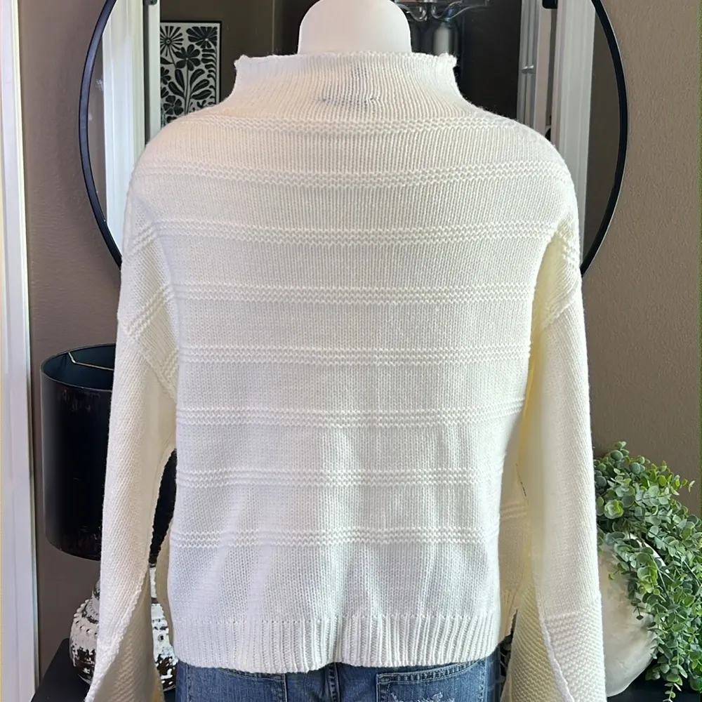 JESSICA SIMPSON Ivory Chunky Knit Funnel Neck Bell Sleeve Sweater Size Large - Image 7