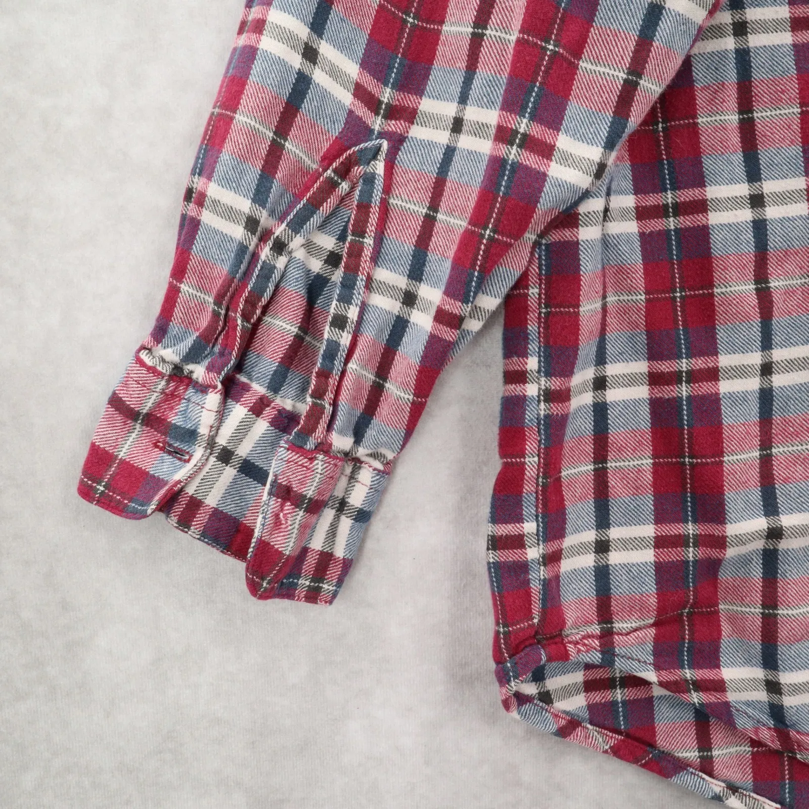 Basic Editions Red Flannel Plaid Long Sleeve Button Down Western Utility Large - Image 8