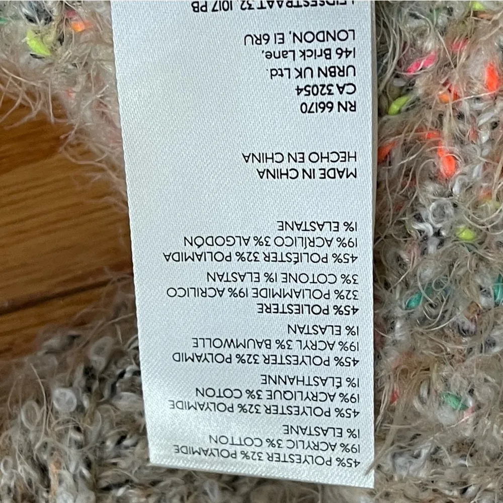 Free People Stardust Pullover Mock Neck cropped fussy soft warm Sz XS oversized - Image 6