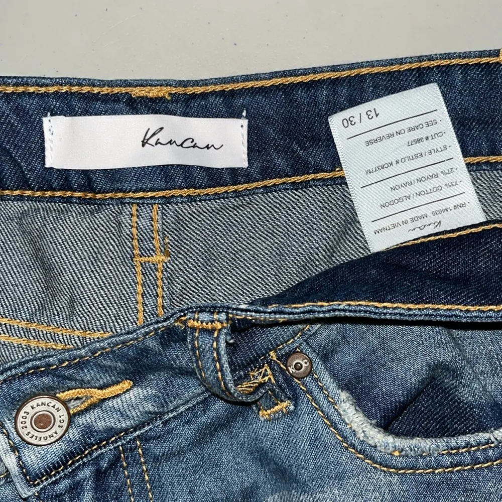 Kancan Sz 13/30 Blue Denim Frayed Hem Distressed Mid Rise Boyfriend Jean Shorts - Image 3