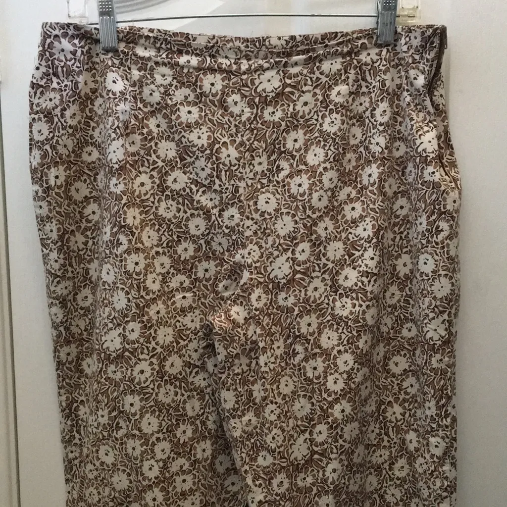 FINAL MARKDOWN Kathie lee collection cropped slacks 14 - Image 2