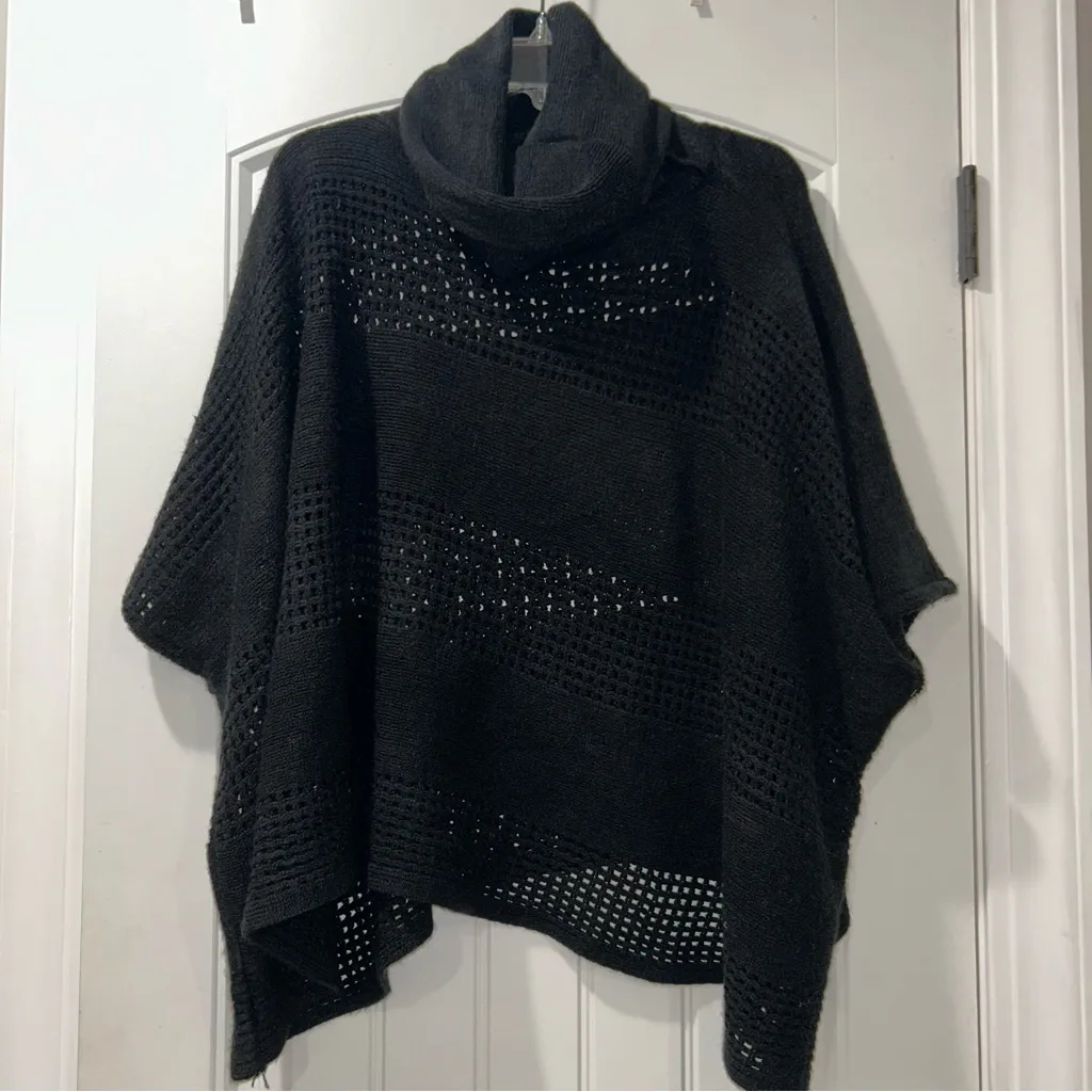 Black Short Sleeve Sweater Women’s One Size Size undefined - Image 5