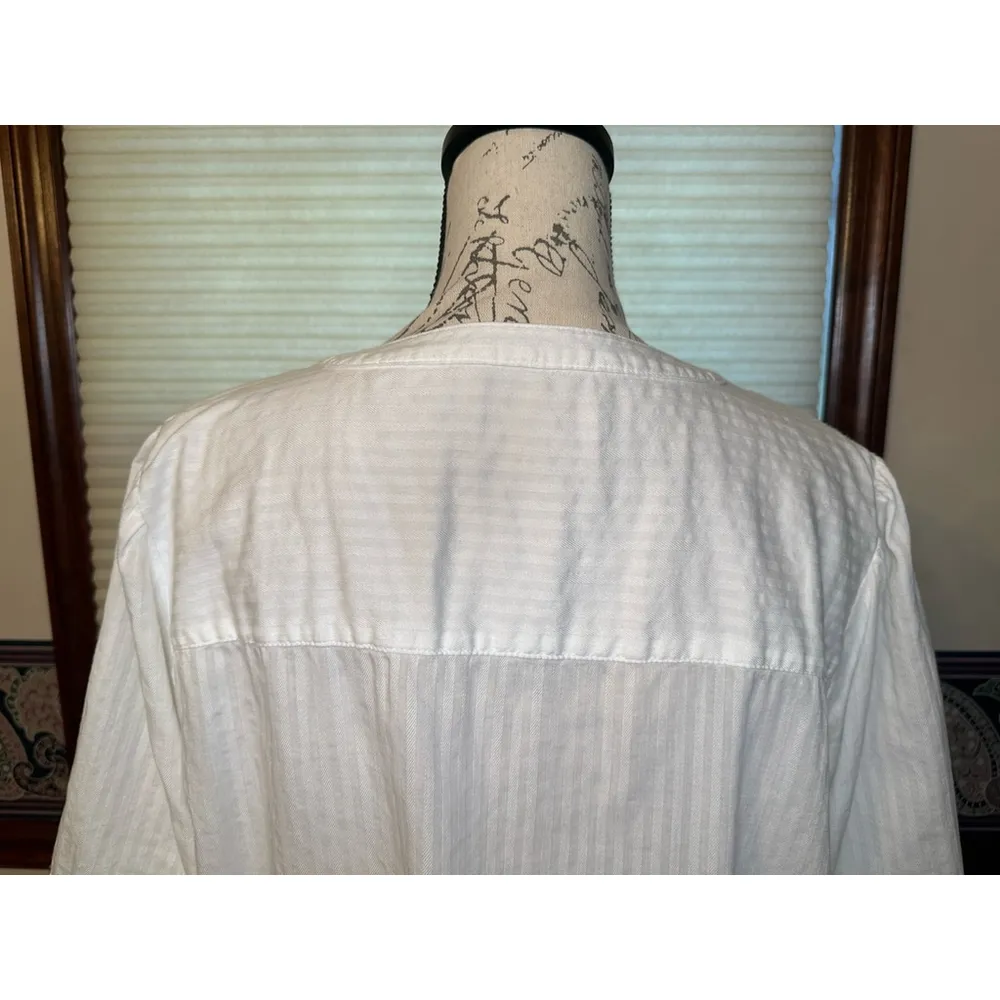 Likely a Large 100% Cotton White Blouse Brand Unknown Size undefined - Image 11