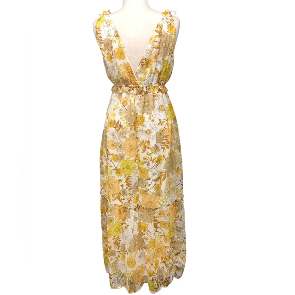 Charlotte Russe Floral Deep Plunge Tiered Chiffon Maxi Dress - Image 5