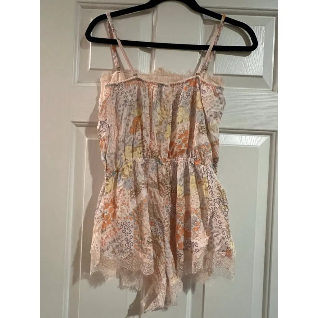 Victoria’s Secret Lace Trim Floral Romper - Size Small. - Image 5