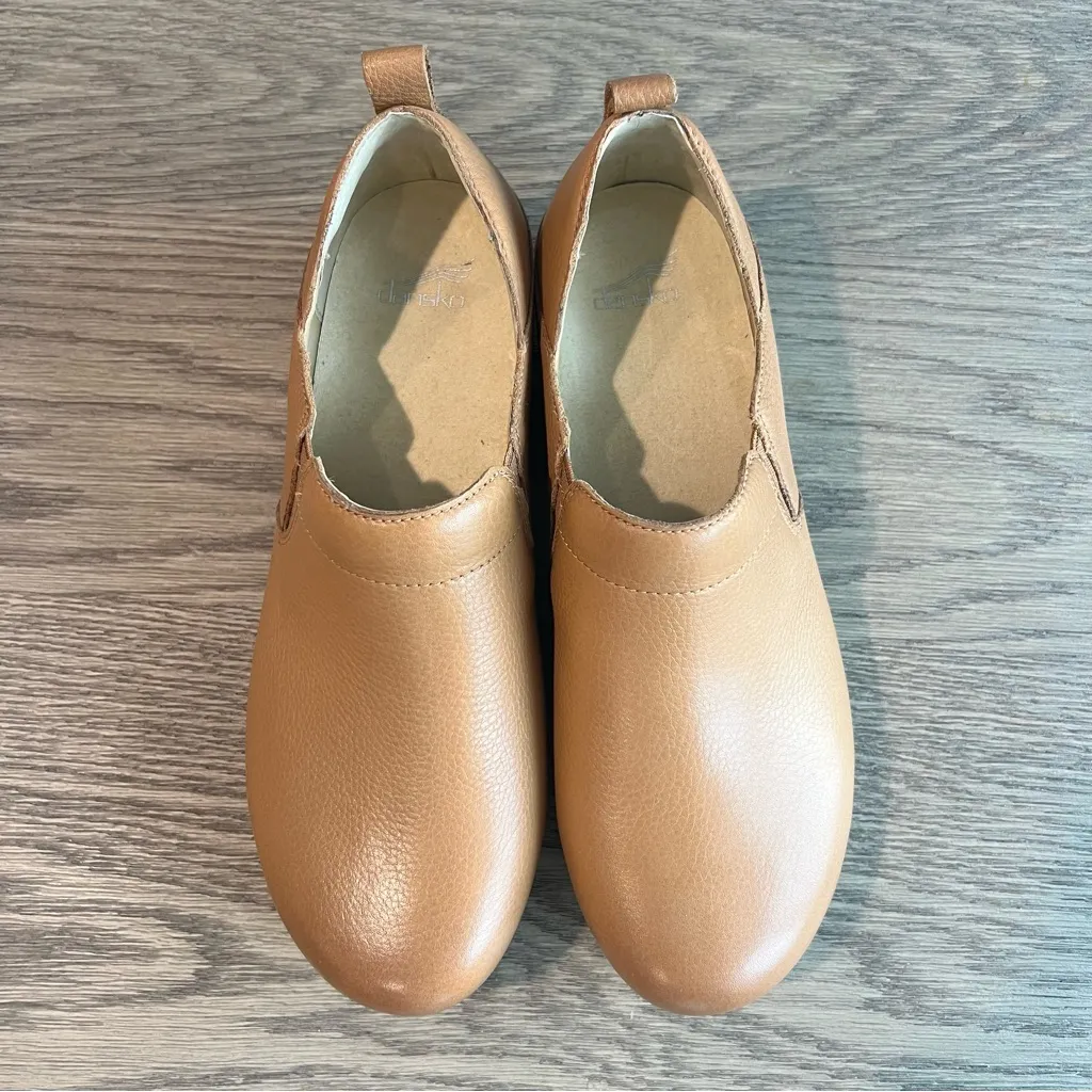 Dansko Meara Slip On Clogs Tan Waxy Milled Clog Size EU 41 - Image 10
