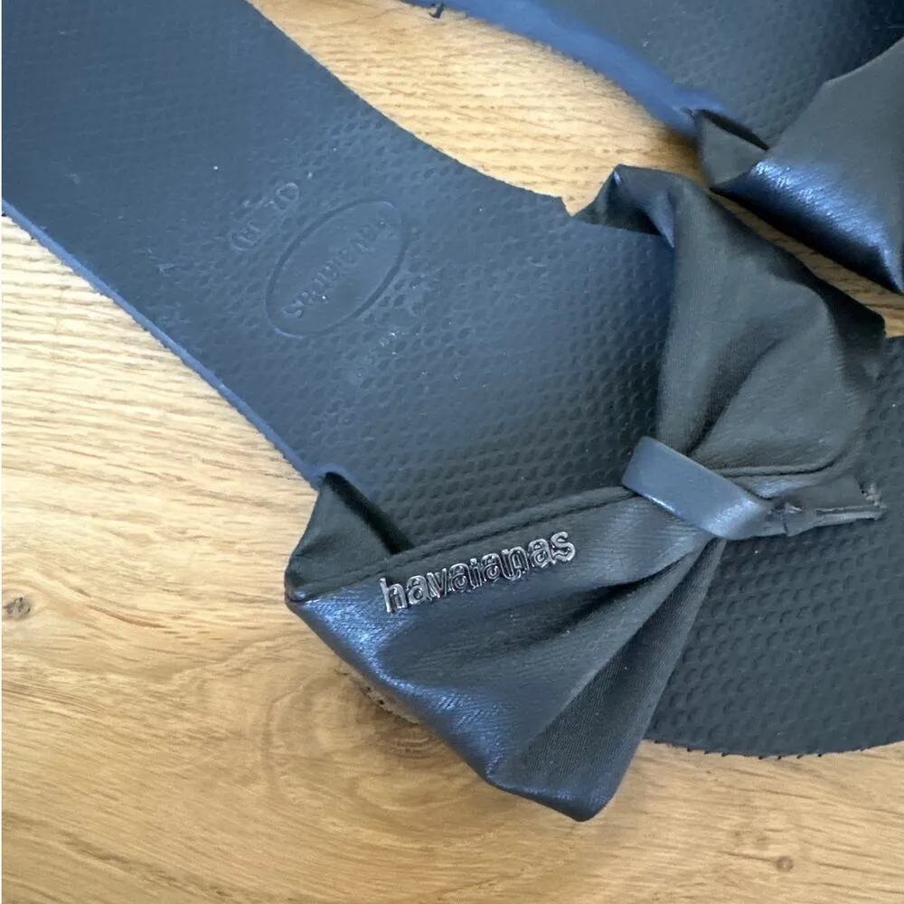 Havaianas - You St Tropez Lush Sandals in Black - Image 2