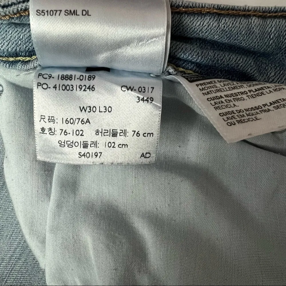 Levi's 711 Skinny Denim Blue Jeans Light Wash Waist 30 - Image 10