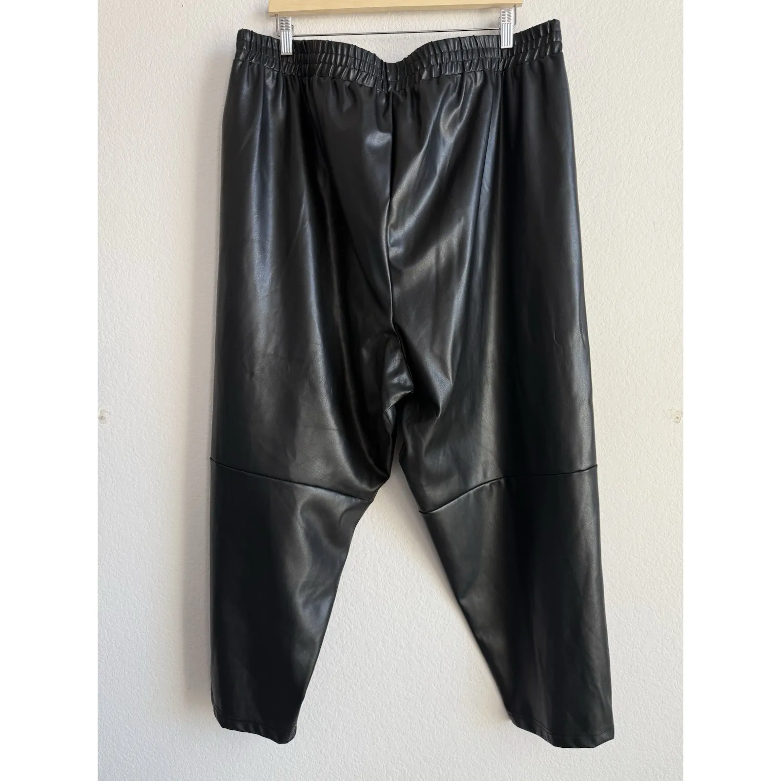 Fabletics Jogger Pants Women's 3X Black Vegan Leather High Waisted Pull On Relax - Image 7