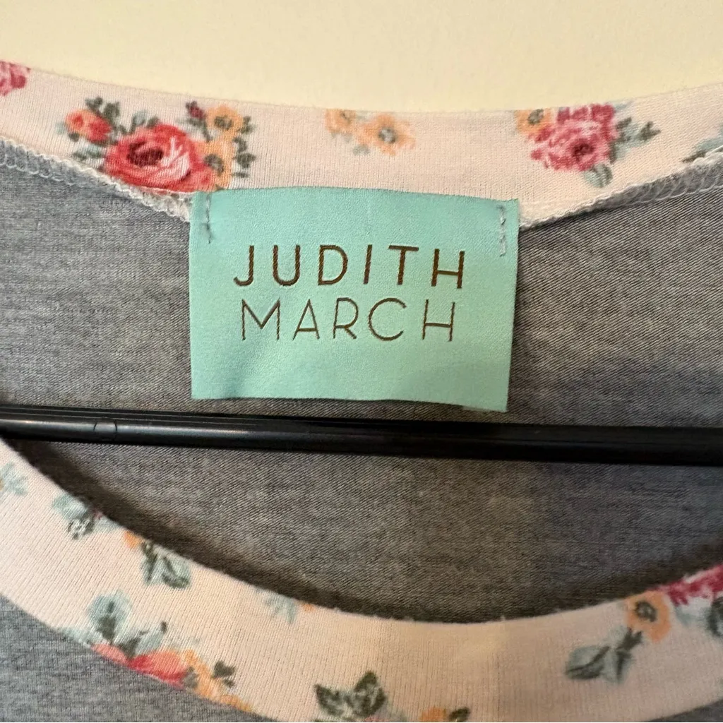 Judith March Gray Top with Pink Floral Sleeves - Image 4