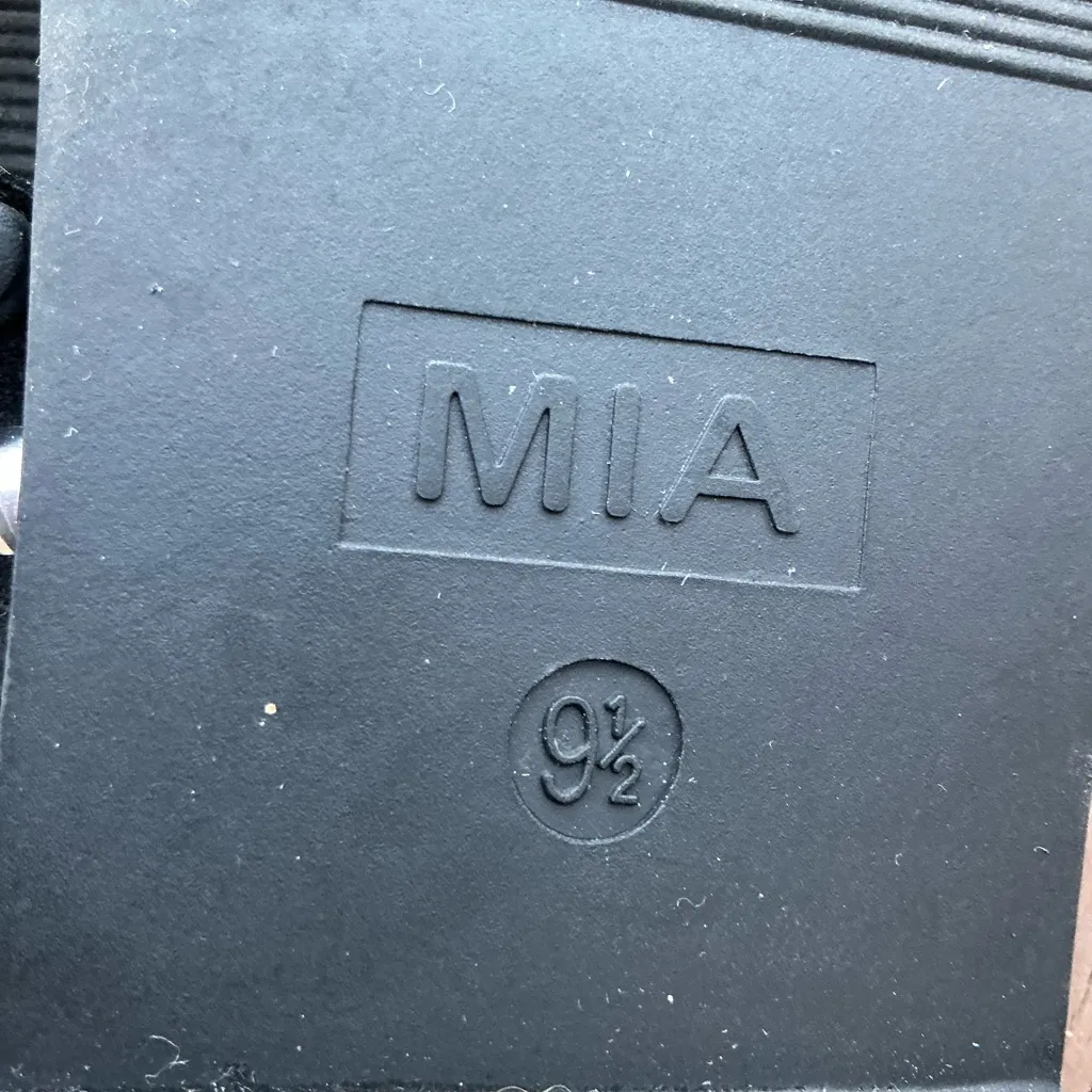 Mia slide in sandals 🌼🌼 - Image 5