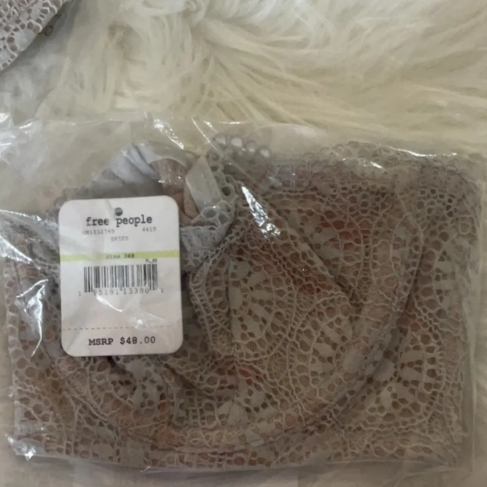 Starla Underwire Strapless Convertible Lace Bra - Skies - Image 5