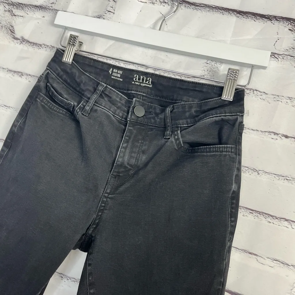 a.n.a Stretch Jegging Jeans Mid Rise Black Classic Skinny Fit Women’s 4 Denim - Image 7