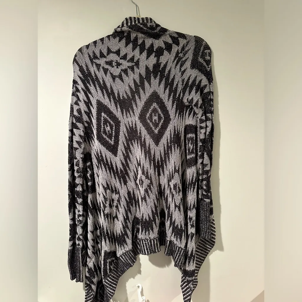 2b Bebe Cardigan Sweater - Image 2